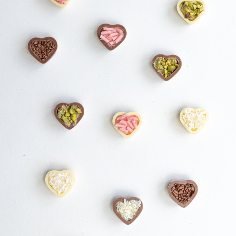 Te amo! Valentine's Day Chocolate heart filled with brigadeiro Box of 12 - Red Heart Te amo! Valentine's Day Chocolate heart filled with brigadeiro Box of 12 - Red Heart