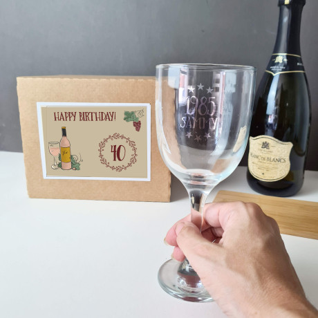 Engraved 40th birthday gift wine glass Engraved 40th birthday gift wine glass