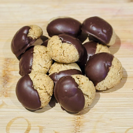 Chocolate Hazelnut Pastry Bites (Gluten Free, Dairy Free, Refined Sugar Free)
