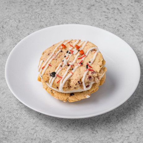 Bakewell vg Cookie Sandwich