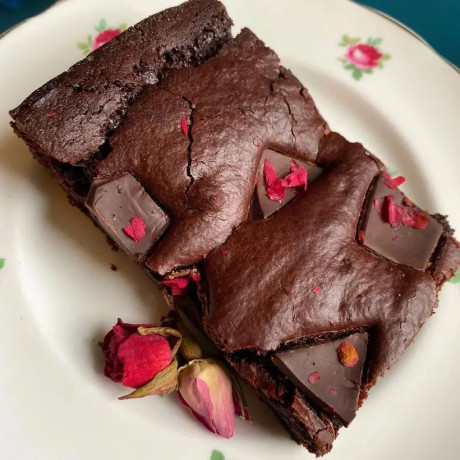 Indulgent Vegan Brownie & Blondie Box