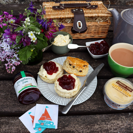 Devon Fruit & Plain Scone Cream Tea Hamper