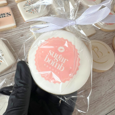 Luxury Corporate Logo Biscuits/Personalised & Branded Biscuits