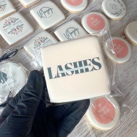 Luxury Corporate Logo Biscuits/Personalised & Branded Biscuits
