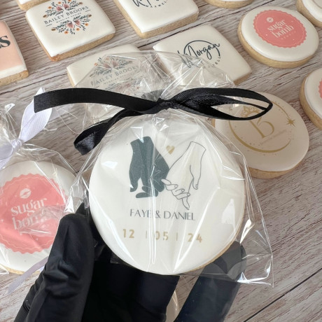 Luxury Corporate Logo Biscuits/Personalised & Branded Biscuits
