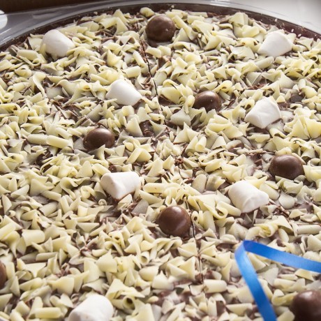 Honeycomb & Marshmallow Chocolate Pizza