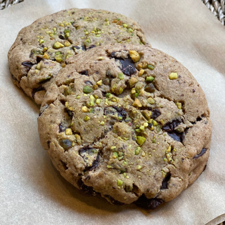 Pistachio & Dark Chocolate Cookie