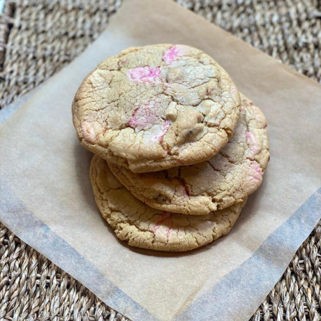 Strawberry & Cream Cookies