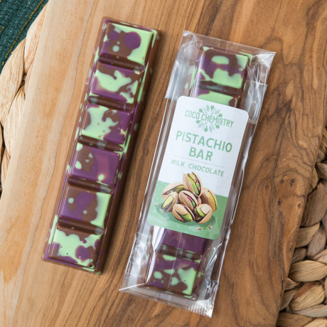 Dubai chocolate bar with pistachio