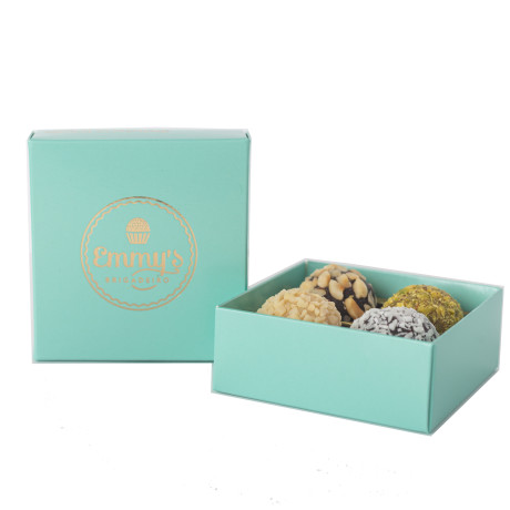 Box of 4 VEGAN brigadeiros Box of 4 VEGAN brigadeiros