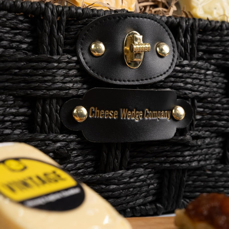 Cheese Hamper Ideal Cheese Gift Set | 5 Cheese Wedges + 2 Chutneys &amp; Crackers