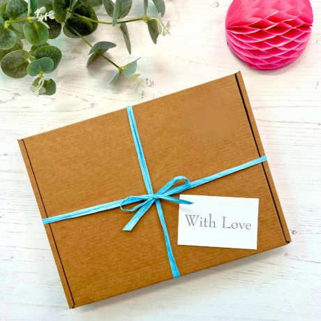 Gift box Raspberry and White Chocolate Pancake Mix - Limited Shelf Life