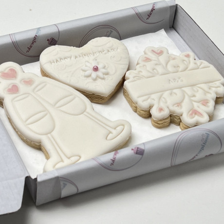 Engagement/Wedding/Anniversary Biscuit Box Engagement/Wedding/Anniversary Biscuit Box