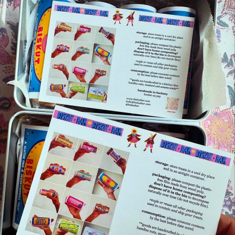 Biskut Bar Starter Kit - South Asian Biscuit Tin with Choice of Biscuit Pair