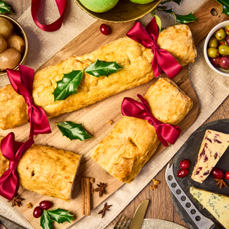 Ultimate Christmas Speciality Pork Pie & Cracker 8 Piece Collection