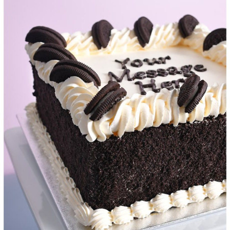 Oreo Cookies & Cream Cake