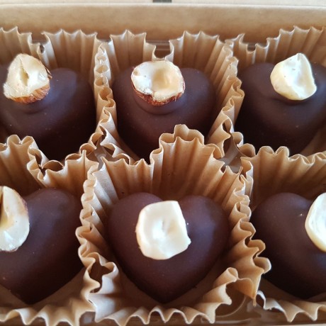 Raw & Vegan Hazelnut Truffles