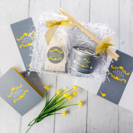 Christmas Champagne &amp; Elderflower Marshmallows Gift Box